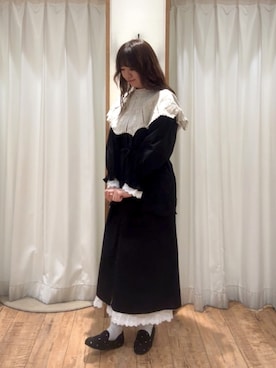 「アイテム（ドレスシューズ、グレー系）」を使った、ayanoさん（レディース・162cm）の冬コーディネート