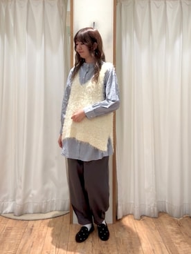 「アイテム（ドレスシューズ、グレー系）」を使った、ayanoさん（レディース・162cm）の冬コーディネート