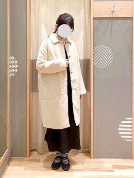 「白」｜「アイテム（その他アウター）」を使った、ayanoさん（レディース・162cm）の秋コーディネート