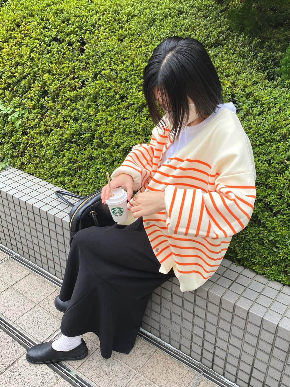 「秋のコーデ、今日のコーデ、きれいめカジュアル、お出かけコーデ、低身長、秋、カーディガン、Discoat、マーメイドスカート、SpRay、ボーダーカーディガン、ボーダー、ootd」｜「DISCOATの【前後2WAY】スポンディッシュカーディガン（カーディガン/ボレロ、オレンジ系）」を使った、chiroさん（レディース・154cm）の秋コーディネートの1枚目の写真