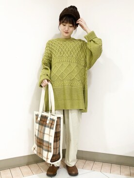 「チェック柄に恋してる」｜「アイテム（トートバッグ）」を使った、里桜さん（レディース・158cm）の秋コーディネート