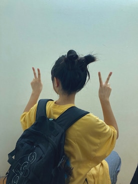 「Harley-Davidson（ハーレーダビッドソン）のアイテム（Tシャツ/カットソー、イエロー系）」を使った、カナさん（レディース・160cm）の秋コーディネート