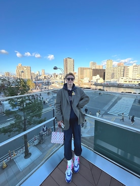 「アイテム（テーラードジャケット、グリーン系）」を使った、issaさん（メンズ・168cm）の秋コーディネート