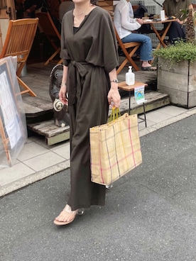 「クリアサンダル」｜「アイテム（オールインワン・サロペット）」を使った、ear_yamadaさん（レディース・159cm）の夏コーディネート