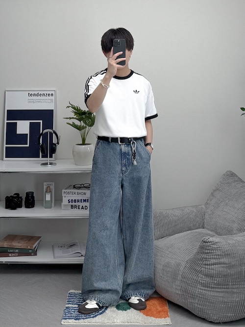 「adidas(アディダス)のスリーストライプ Tシャツ / アディダスオリジナルス adidas Originals(Tシャツ/カットソー)」を使った、れおさん(メンズ・160cm)の夏コーディネート