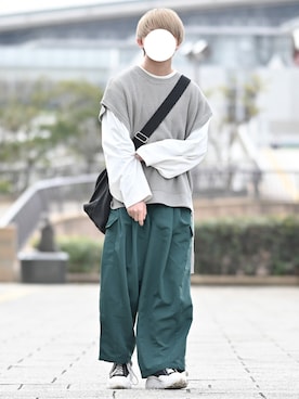 「LILL（リル）のアイテム（ベスト）」を使った、れおさん（メンズ・161cm）の春コーディネート