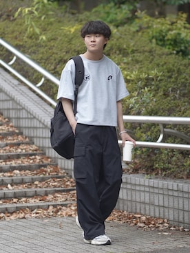 「アイテム（カーゴパンツ）」を使った、れおさん（メンズ・160cm）の春コーディネート