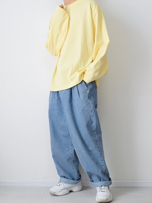 れおさんのデニムパンツ「【RUUBON】relax wide denim pants / リラックス ワイドデニムパンツ(RUUBON|ルーボン)」を使ったコーディネート