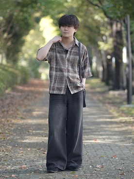 「Clarks（クラークス）のアイテム（シューズ）」を使った、れおさん（メンズ・160cm）の春コーディネート