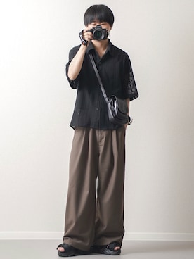 「アイテム（スラックス、ブラウン系）」を使った、れおさん（メンズ・160cm）の夏コーディネート