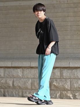 「ADAMASTE（アダマスト）のアイテム（パンツ）」を使った、れおさん（メンズ・161cm）の春コーディネート
