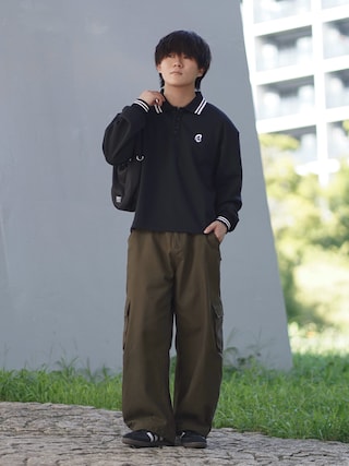 「ROCHEM（ローシェン）のカーブシルエットコットンカーゴパンツ（カーゴパンツ）」を使った、れおさん（メンズ・160cm）の夏コーディネート