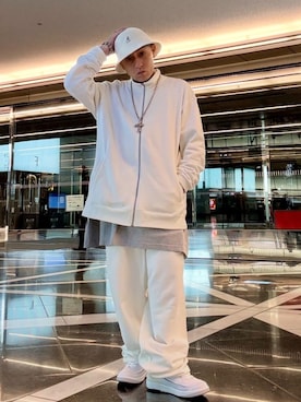 「アイテム（ヘアアクセサリー）」を使った、龍一 (The Loveless)®︎さん（メンズ・168cm）の秋コーディネート