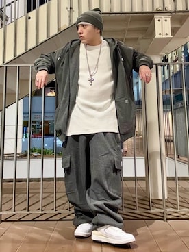 「アイテム（その他ヘアアクセサリー）」を使った、龍一 (The Loveless)®︎さん（メンズ・168cm）の冬コーディネート