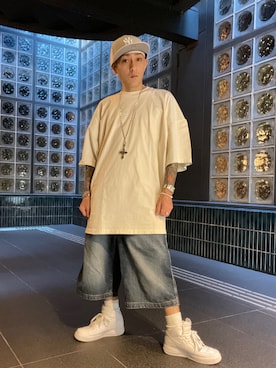 「ホワイトスニーカー」｜「アイテム（キャップ）」を使った、龍一 (The Loveless)®︎さん（メンズ・168cm）の夏コーディネート