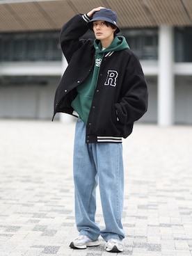 「re_k by JUNRED（レクバイジュンレッド）のアイテム（パーカー）」を使った、冨田 幸大さん（メンズ・171cm）の冬コーディネート