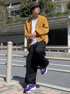 「SPINNS（スピンズ）のアイテム（チノパンツ）」を使った、冨田 幸大さん（メンズ・171cm）の春コーディネート