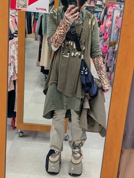 「アイテム（シューズ）」を使った、fox.in.the.hen.houseさん（メンズ・175cm）の冬コーディネート