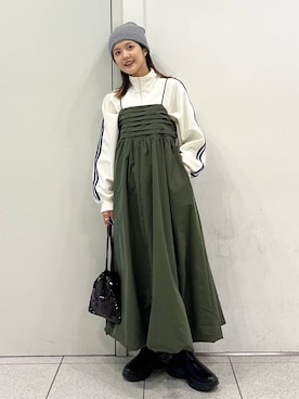 「アイテム（ニットキャップ/ビーニー、グレー系）」を使った、aoさん（レディース・158cm）の冬コーディネート