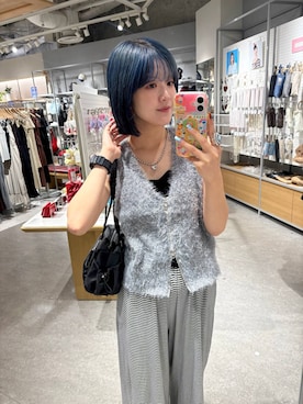 「LOWRYS FARM（ローリーズファーム）のベロアカップキャミ 1048913（キャミソール、ブラック系）」を使った、aoさん（レディース・158cm）の秋コーディネート