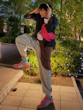 「お洒落さんとつながりたい」｜「アイテム（スニーカー）」を使った、まっちゃんさん（メンズ・183cm）の秋コーディネート