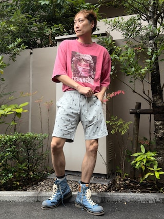 「Starting Over(スターティングオーバー)のChemical hard wash printed t-shirt/ケミカル ハードウォッシュ プリントTシャツ ピグメントTシャツ(Tシャツ/カットソー)」を使った、まっちゃんさん(メンズ・183cm)の夏コーディネート
