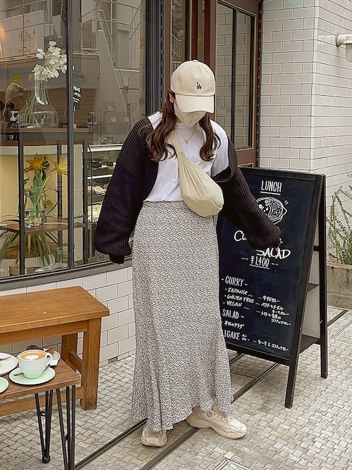 yuhan wang ユハンワン　コレクション スカート　マーメイド　花柄 yuhan wang ユハンワン コレクション スカート マーメイド 花柄