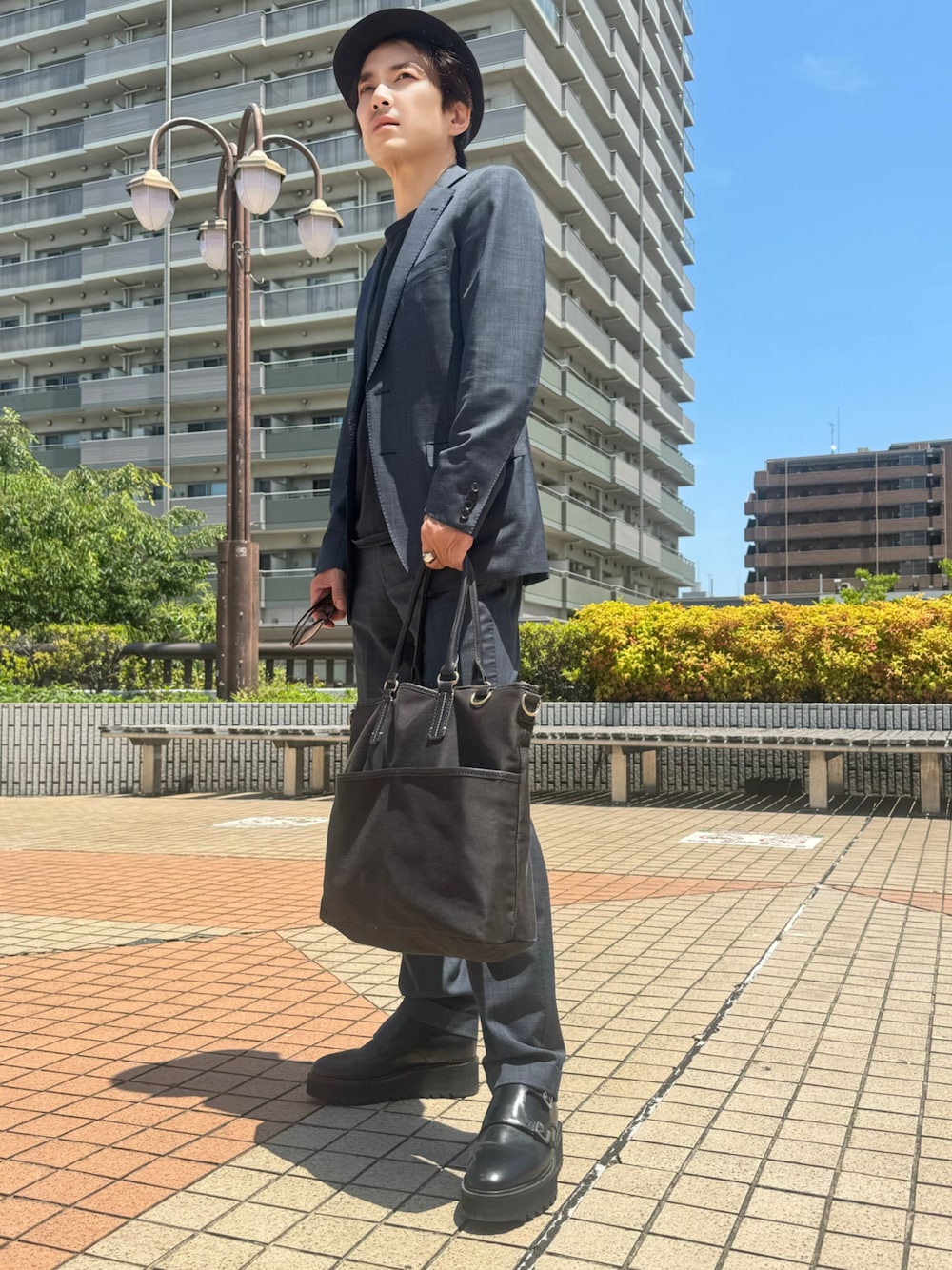 TOMORROWLAND のセットアップを使った人気ファッションコーディネート