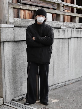 「DRIES VAN NOTEN（ドリスヴァンノッテン）のアイテム（スウェットパンツ）」を使った、TUKIさん（メンズ・175cm）の冬コーディネート