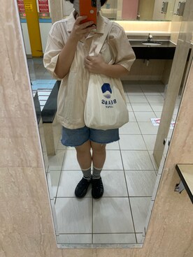 Samantha I. Leeさんのコーディネート