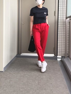 「アイテム（スラックス、レッド系）」を使った、BOWさん（レディース・169cm）の秋コーディネート