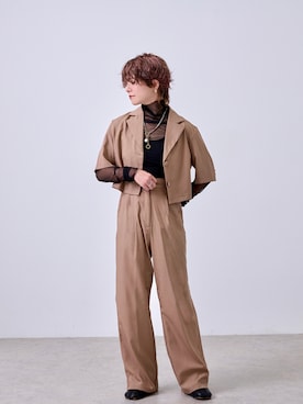 「LVEU.（ラブユ.）のアイテム（セットアップ）」を使った、naraさん（レディース・151cm）の秋コーディネート