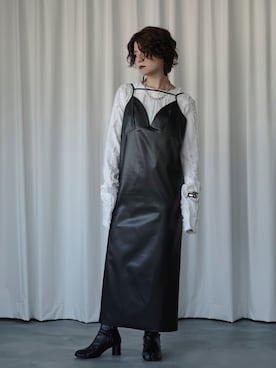 「レザーワンピース」｜「アイテム（ブーツ）」を使った、naraさん（レディース・151cm）の秋コーディネート