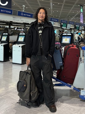 「glamb（グラム）のBalloon Zip Up Hoodie / バルーンジップアップフーディー（パーカー、ブラック系）」を使った、【glamb】TKさん（メンズ・181cm）の秋コーディネート