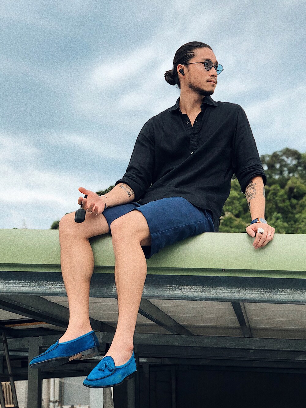 「summer、鎌倉シャツ、夏コーデ、Chainloop、圈入、圈入準」｜「MAKER'S SHIRT KAMAKURAのアイテム（シャツ/ブラウス、ブラック系）」を使った、林育準🇹🇼さん（メンズ・180cm）の夏コーディネートの1枚目の写真