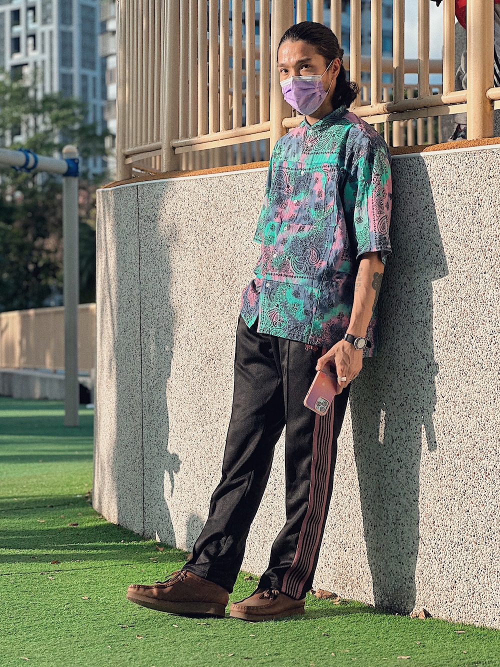 「秋のコーデ、今日のコーデ、ootd、MIYAGIHIDETAKA、poggytheman、clarks、Chainloop、圈入、圈入準」｜「NeedlesのNarrow Track Pant - Poly Smooth（その他パンツ、ブラック系）」を使った、林育準🇹🇼さん（メンズ・180cm）の秋コーディネートの1枚目の写真