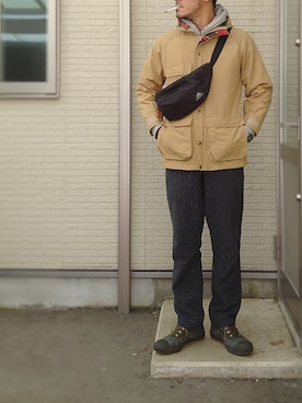 「WOOLRICH（ウールリッチ）のアイテム（マウンテンパーカー）」を使った、sawaさん（メンズ・172cm）の冬コーディネート
