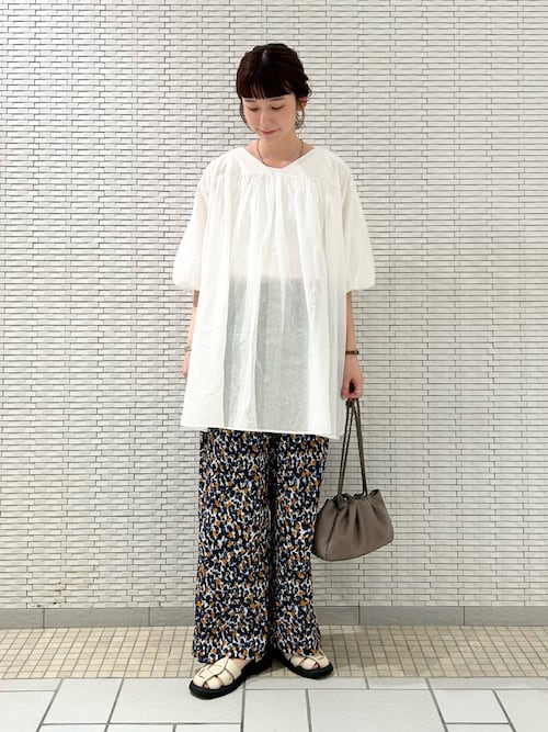 AVENIR ET TOI ホワイト チュニック 半袖 刺繍入りホワイトチュニック 半袖 - メルカリ