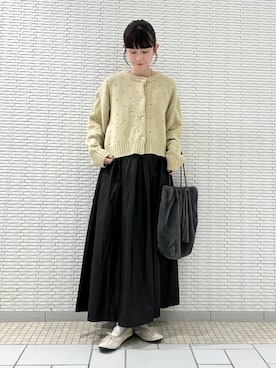 「RODE SKO（ロデスコ）のタッセル付フラッフィトートバッグ（トートバッグ）」を使った、R i oさん（レディース・160cm）の秋コーディネート