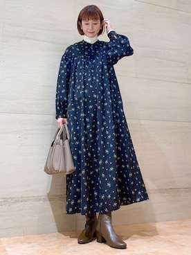 「RODE SKO」｜「アイテム（その他）」を使った、R i oさん（レディース・160cm）の秋コーディネート