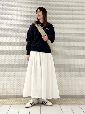 「YAKPAK（ヤックパック）の『別注』YAKPAK×DOORS　SHOULDER BAG（ショルダーバッグ）」を使った、R i oさん（レディース・160cm）の冬コーディネート