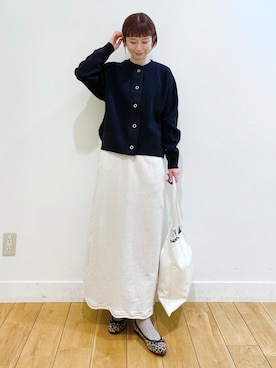 「クルーネック」｜「アイテム（バレエシューズ）」を使った、R i oさん（レディース・160cm）の冬コーディネート