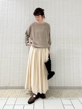 「アイテム（ローファー）」を使った、R i oさん（レディース・160cm）の秋コーディネート