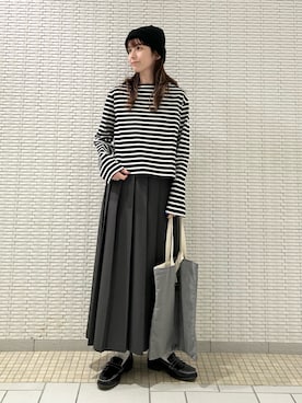 「アイテム（ローファー）」を使った、R i oさん（レディース・160cm・20代）の秋コーディネート