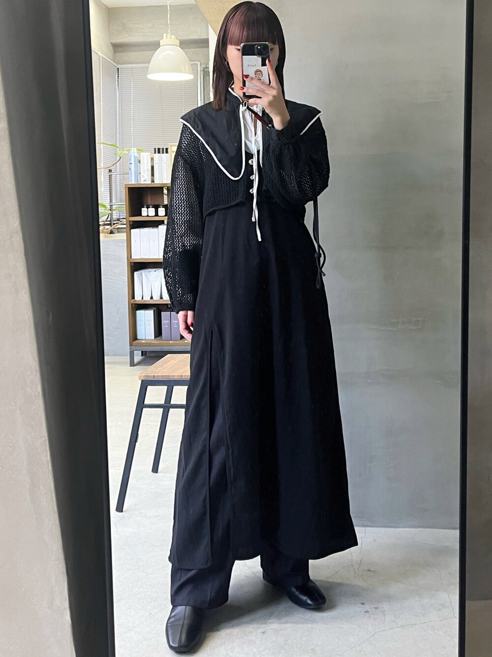 「WEARハロウィン2022、秋のコーデ、パンツスタイル、レイヤードスタイル、プチプラ、モノトーン、ブラック、モード、韓国ファッション、ワンピース、ビッグカラー、お洒落さんとつながりたい、お出かけコーデ」｜「sheinのアイテム（ワンピース/ドレス、ブラック系）」を使った、ハルカさん（骨格ウェーブ・レディース・162cm）の秋コーディネートの1枚目の写真