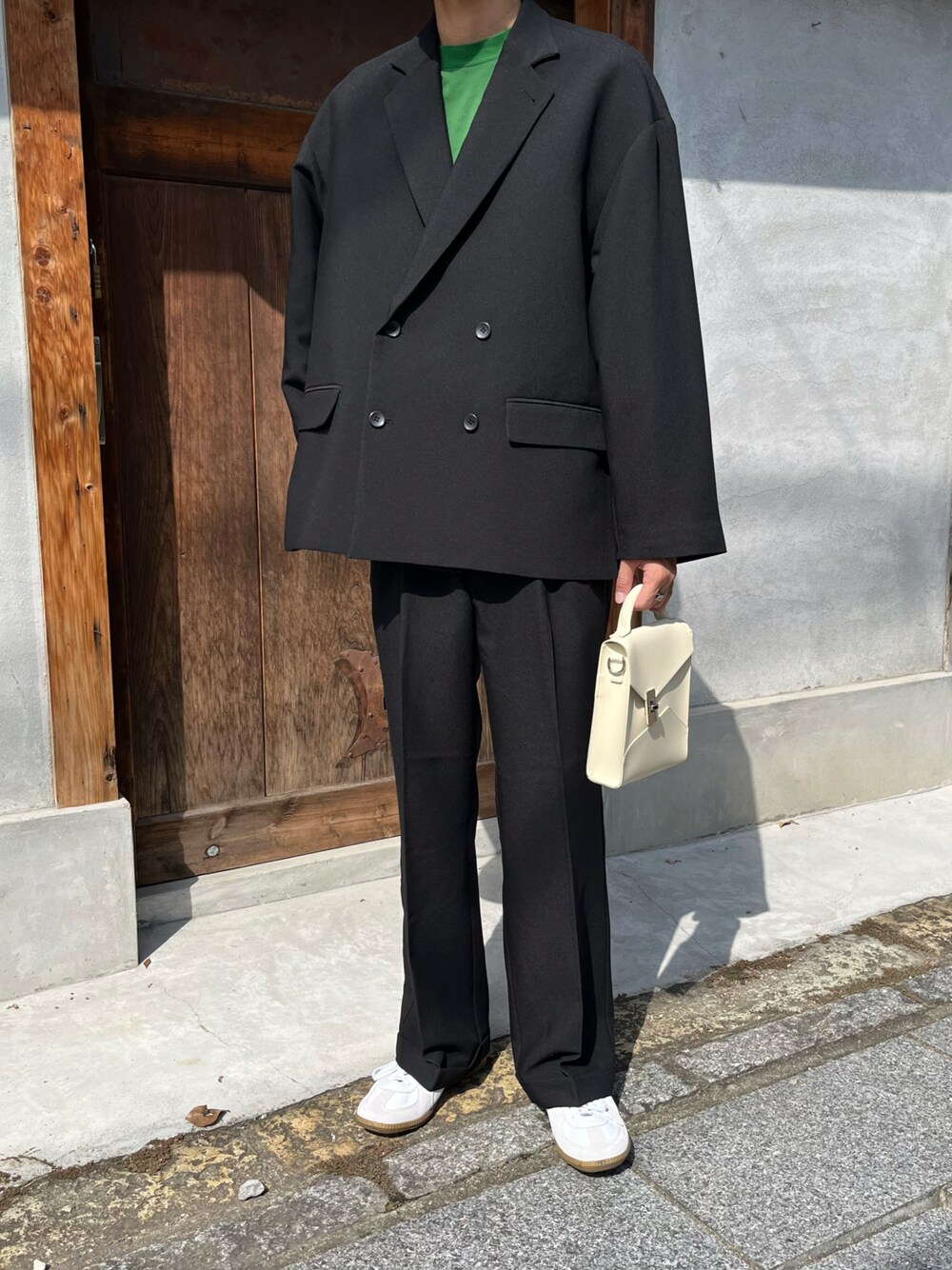 soerte セットアップ ダブルブレストジャケット/ワイドストレートスラックス soerte セットアップ ダブルブレストジャケット/ワイド