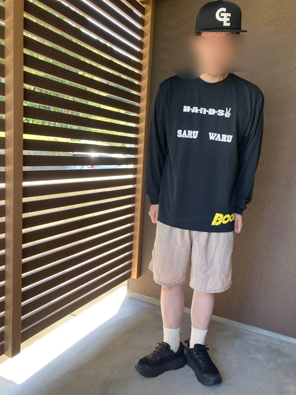 「休日コーデ、秋服、おしゃれさんと繋がりたい、秋服準備はじめました、NIKE、GOODENOUGH、キャップ、HOKAONEONE、スニーカー」｜「GOODENOUGHのアイテム（キャップ、ブラック系）」を使った、垂金権造さん（メンズ・171cm）の秋コーディネートの1枚目の写真