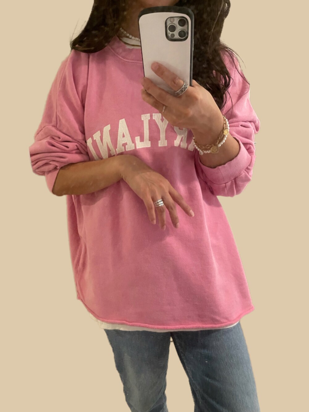 「カジュアル、ジーンズ、ピンク、秋のコーデ、GAP、休日スタイル、プチプラ、ootd、ゆるコーデ、オトナカジュアル、おしゃれさんと繋がりたい、ボリューム袖、ラブアンドピース2021、秋トレンド2021」｜「GAPのアイテム（デニムパンツ、ブルー系）」を使った、Mipahinaさん（レディース・156cm）の秋コーディネートの1枚目の写真