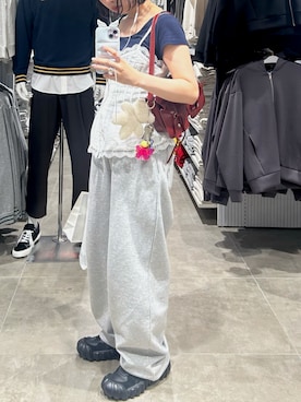 「アイテム（スウェットパンツ）」を使った、mei さん（レディース・158cm・20代）の夏コーディネート