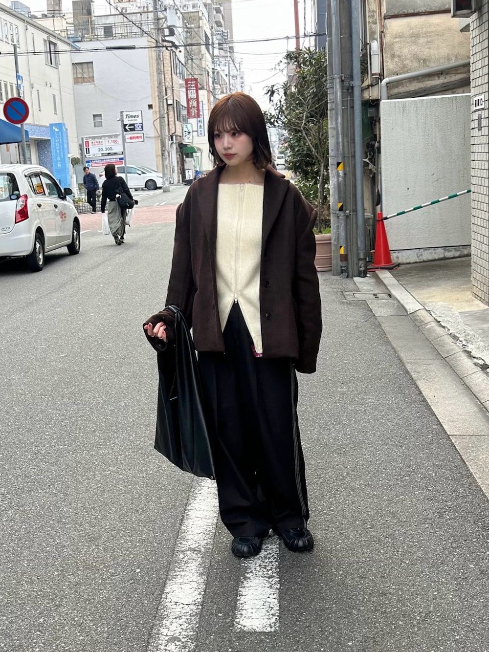 M_】BOX SHOULDER ジャケットを使った人気ファッションコーディネート